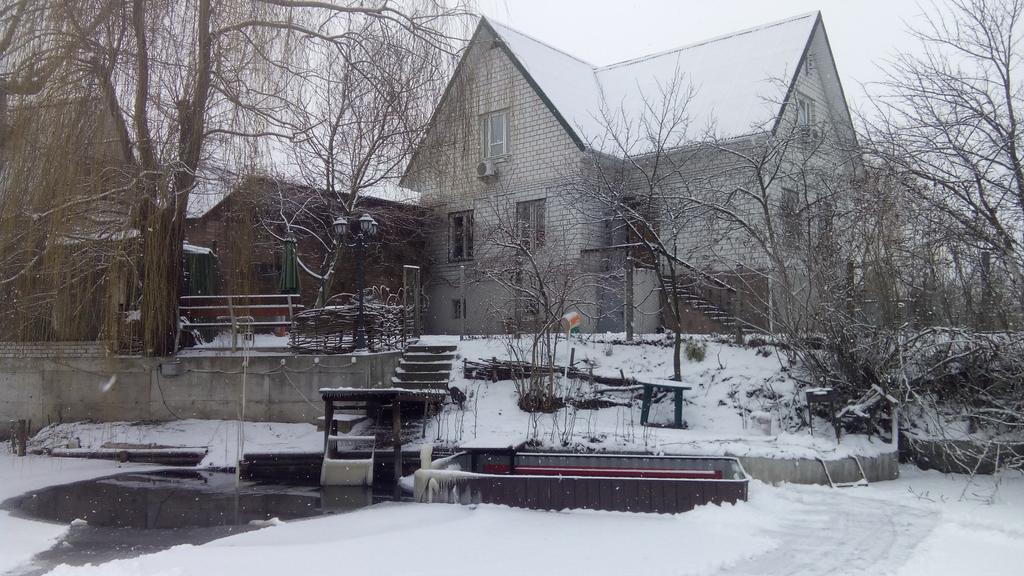 Guest House Dacha Kyiv Exterior photo