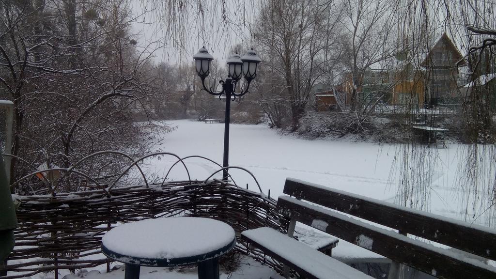 Guest House Dacha Kyiv Exterior photo