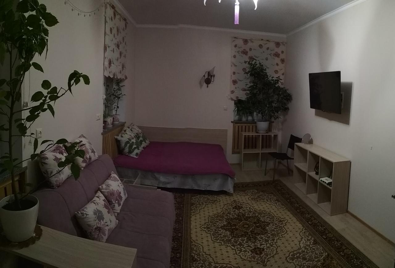 Guest House Dacha Kyiv Exterior photo